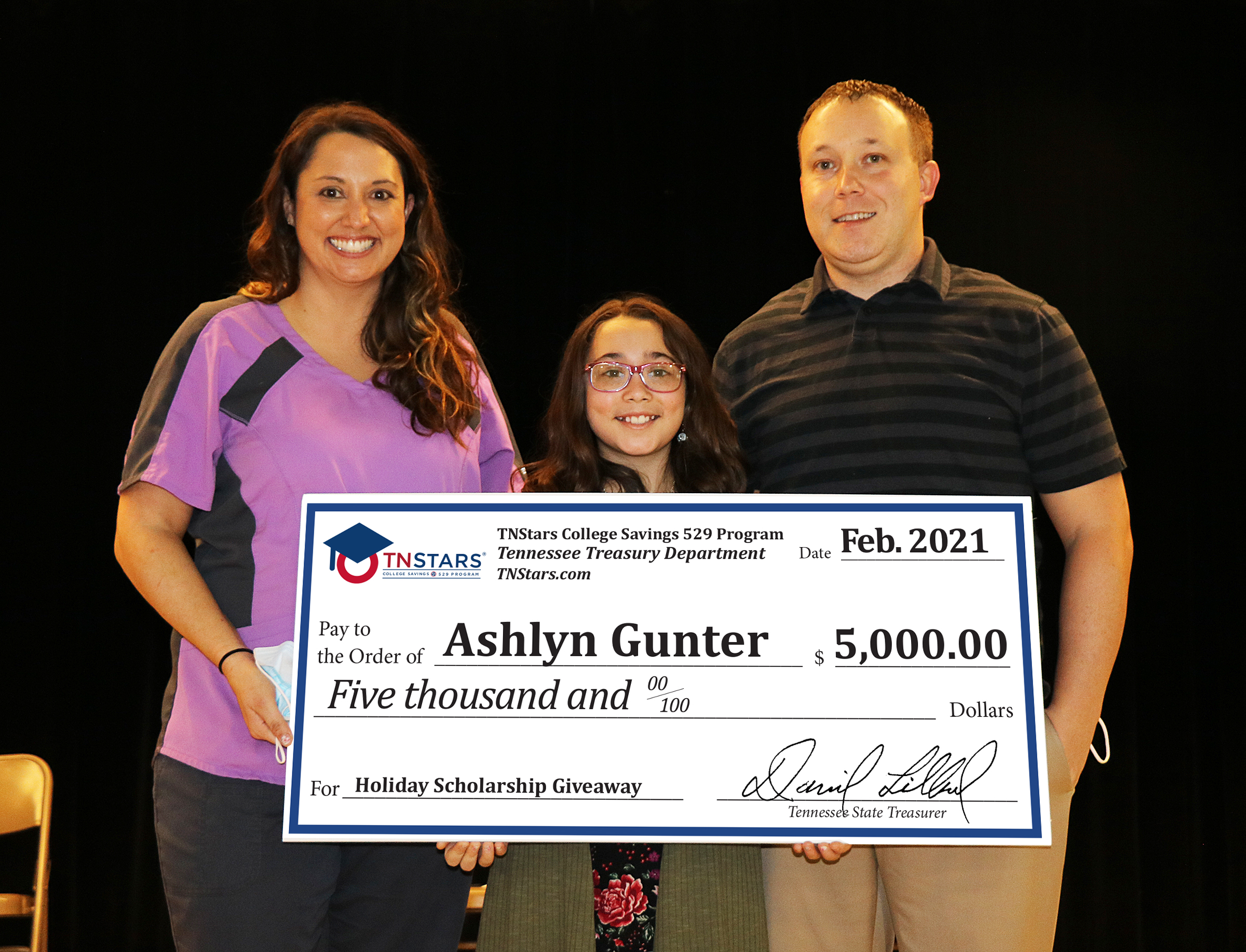 Ashlyn Gunter and parents awarded $5,000 scholarship